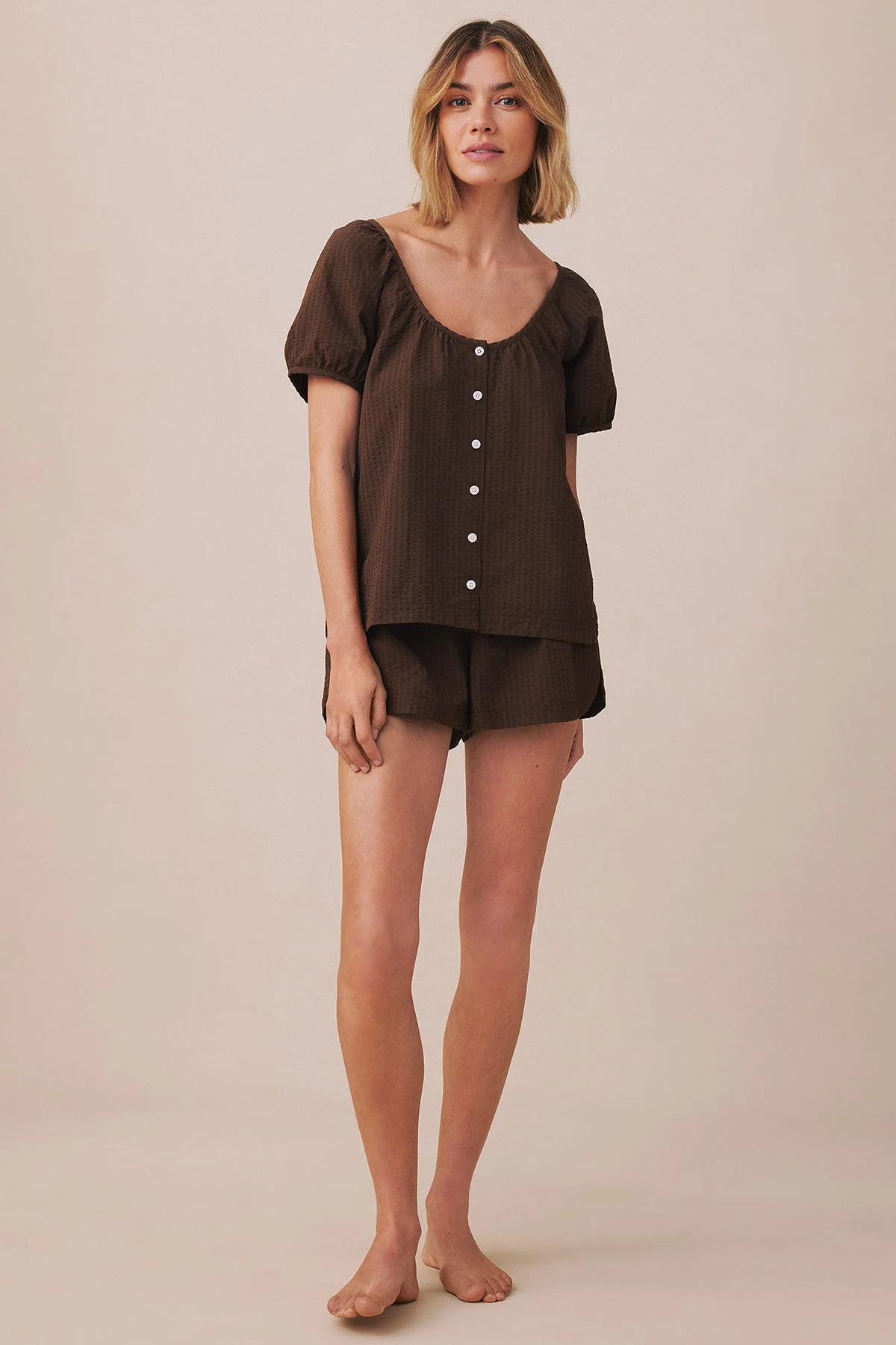 Charlie Shorts Set in Cocoa Seersucker - Image 3